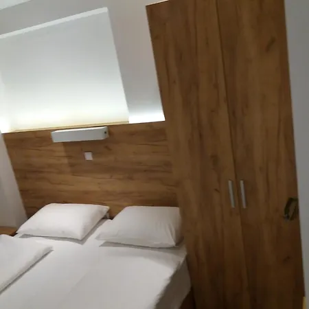 Hotel Argument Hotel