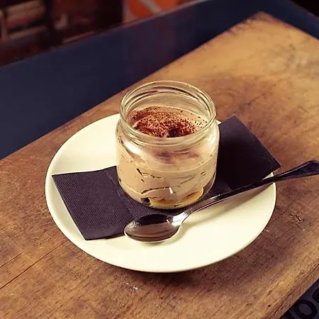 Tesla מלון