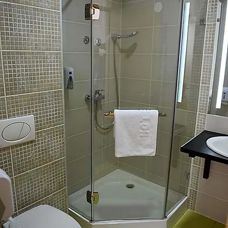Hotel Argument Hotel